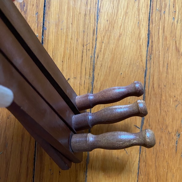 Vintage Wooden Hanger System - Picture 9 of 9